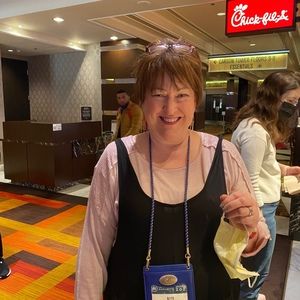 Meet your Posher, Jodee